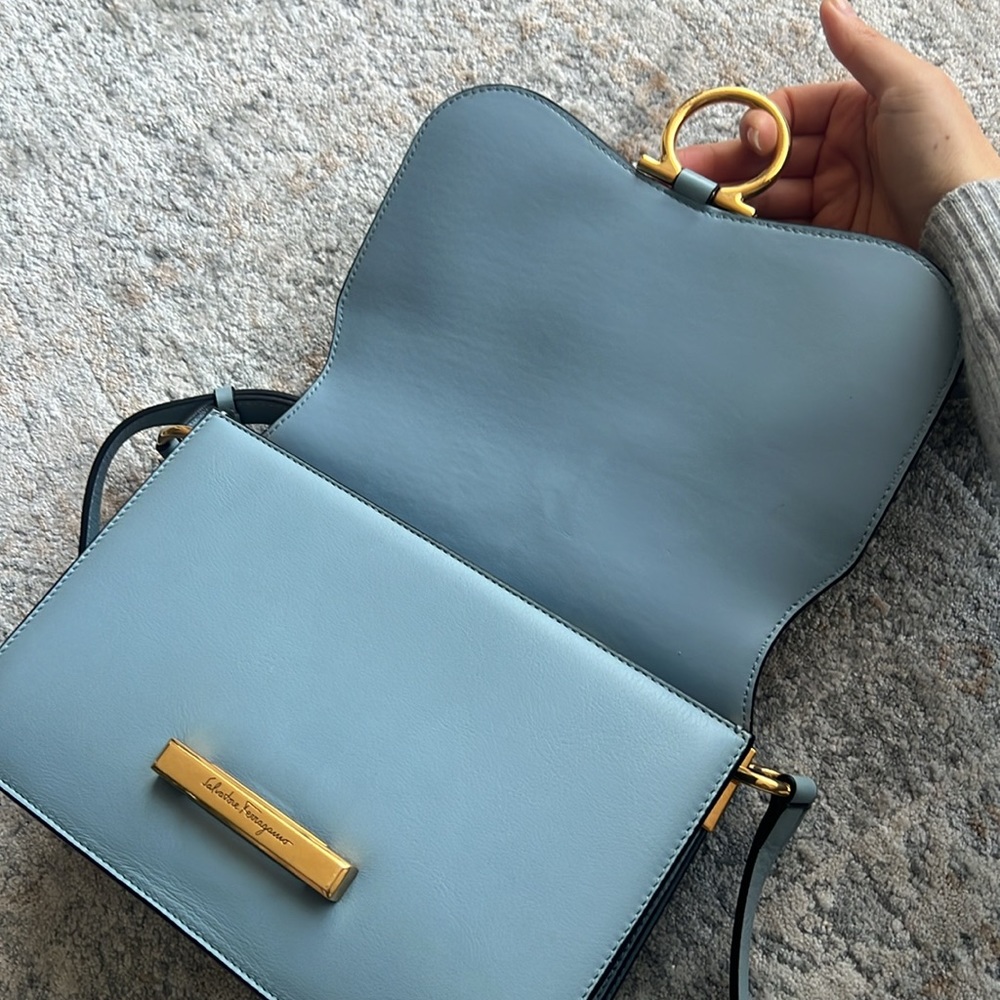 Salvatore Ferragamo Joanne Light Blue Leather Crossbody with Gold Hardware - Picture 4 of 14
